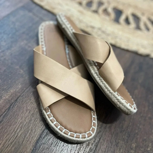 Women’s sandals size 8 - Picture 1 of 6